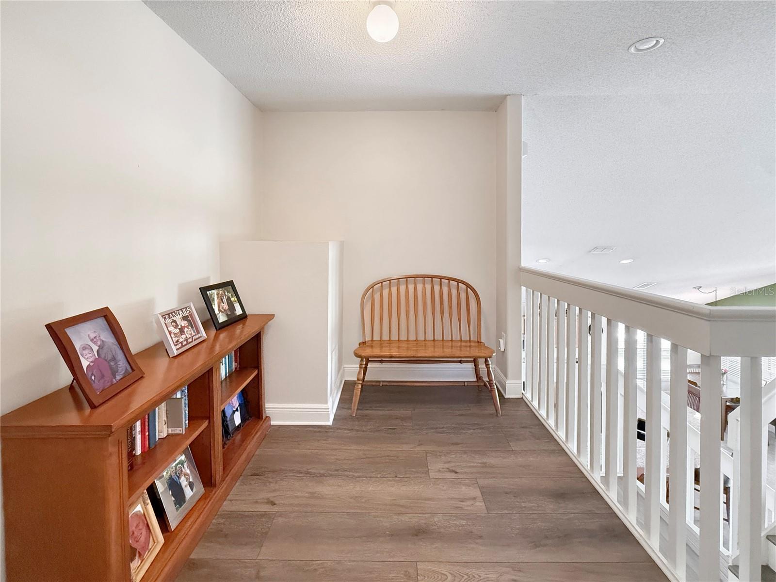 OAKS 2 THE - Residential