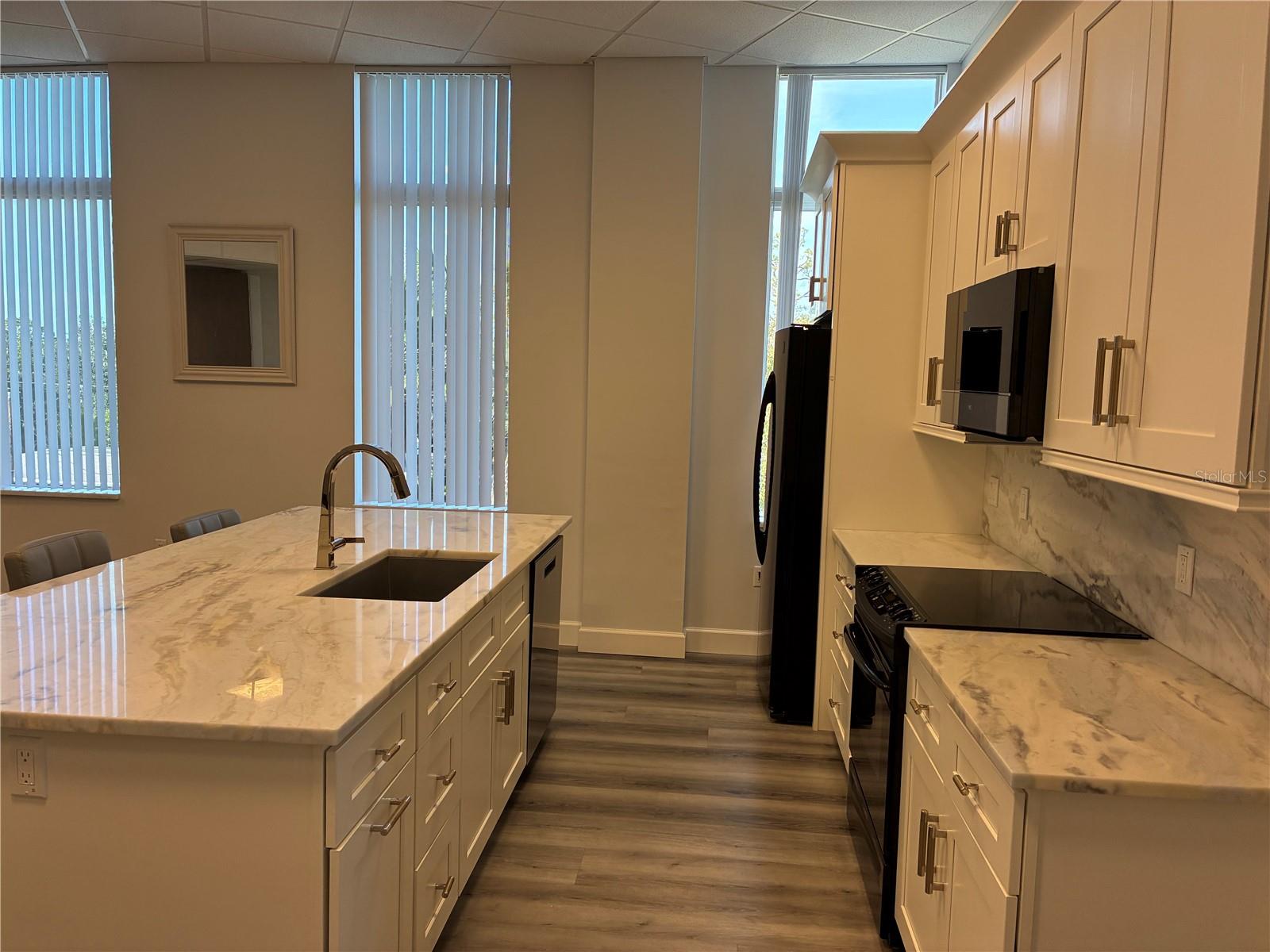 THE HARBOR VILLAS AT DONA BAY - Residential