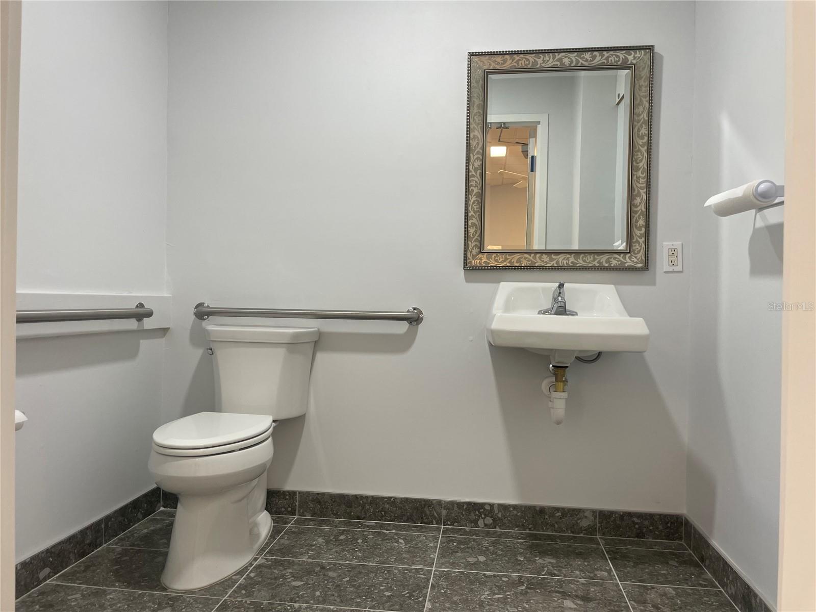 THE HARBOR VILLAS AT DONA BAY - Residential