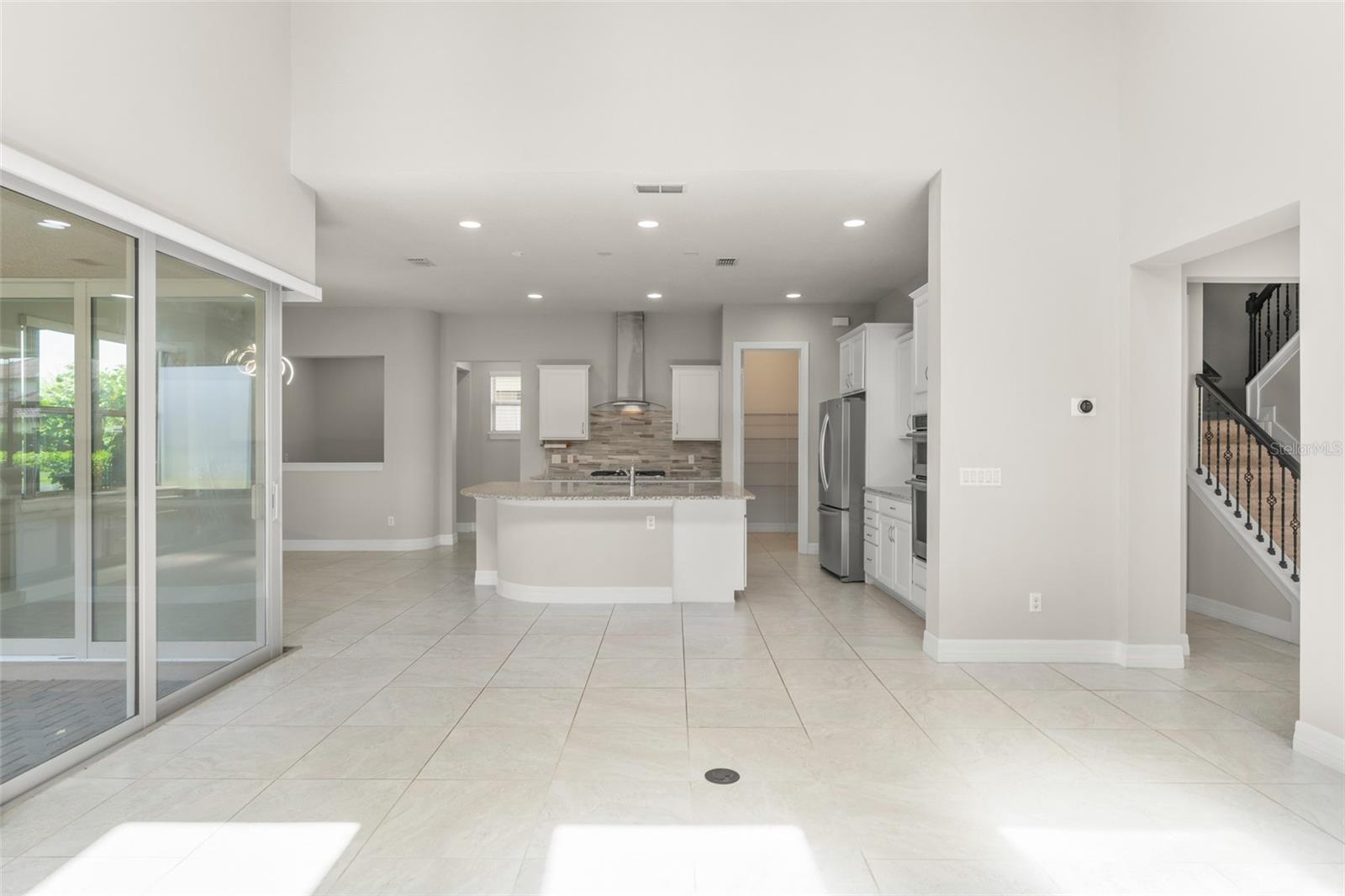 10814 CITRON OAKS DRIVE