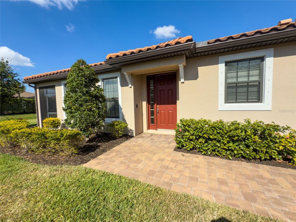 Photo of 6250 Plateau Court, Bradenton, FL 34203 (MLS # A4673488)