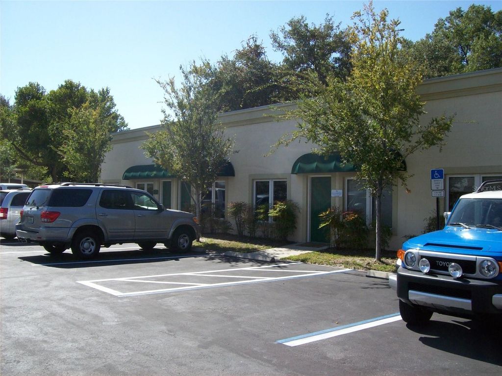 Photo of 5001 S Macdill Avenue #100, Tampa, FL 33611 (MLS # TB8504719)