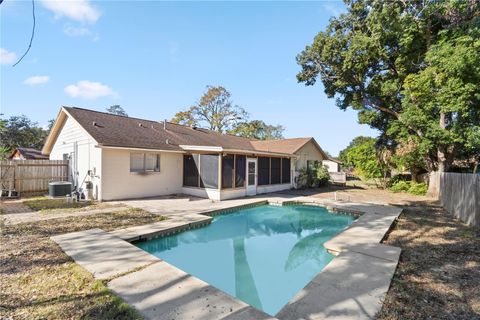 A home in CASSELBERRY