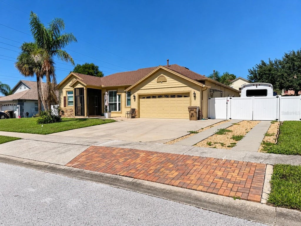 Photo of 13230 Loblolly Lane, Clermont, FL 34711 (MLS # S5159927)