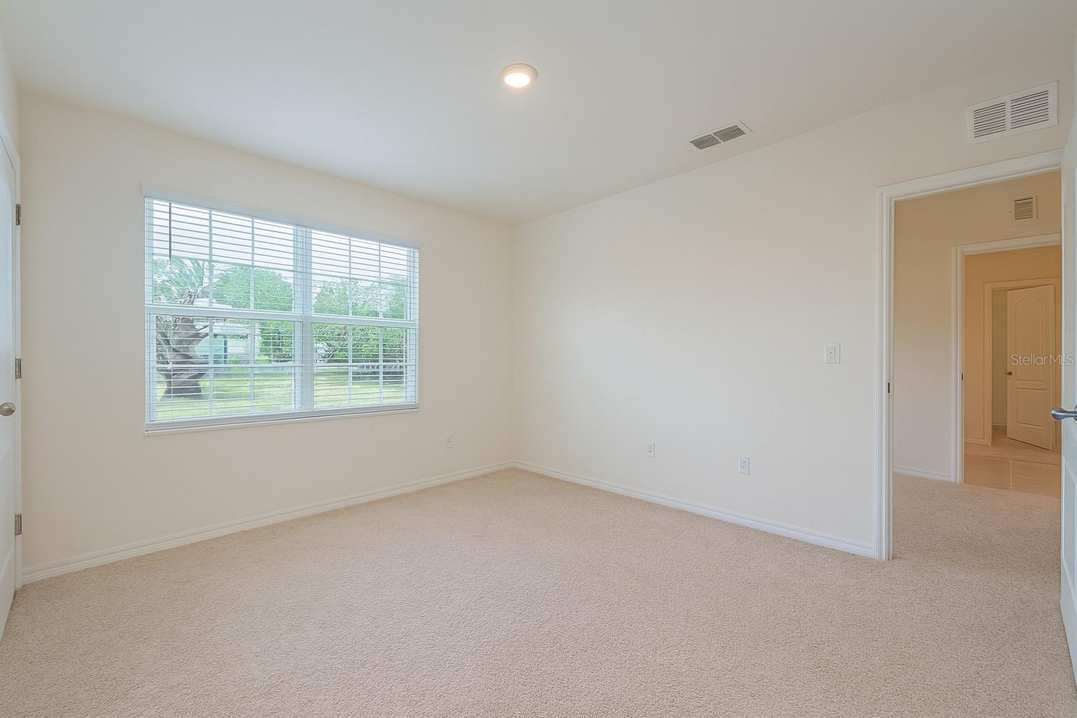 DELTONA LAKES UNIT 33 - Residential Lease