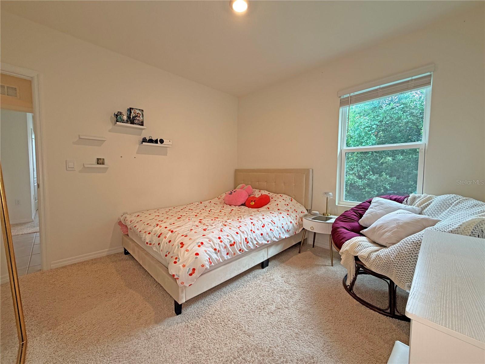DELTONA LAKES UNIT 33 - Residential Lease