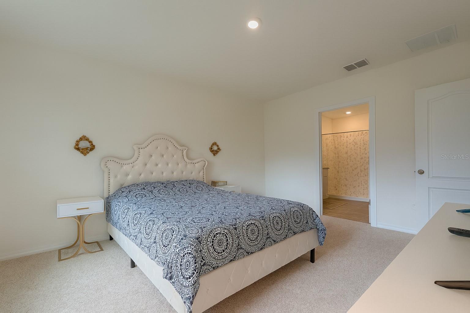 DELTONA LAKES UNIT 33 - Residential Lease