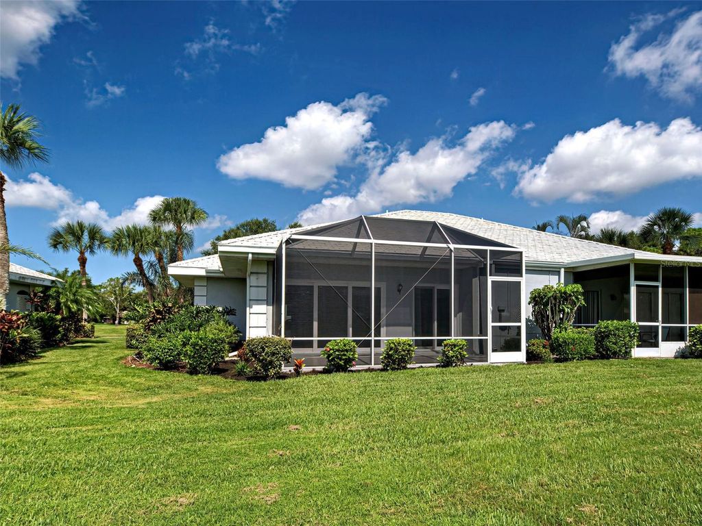 Photo of 236 Cerromar Way S #40, Venice, FL 34293 (MLS # N6140306)