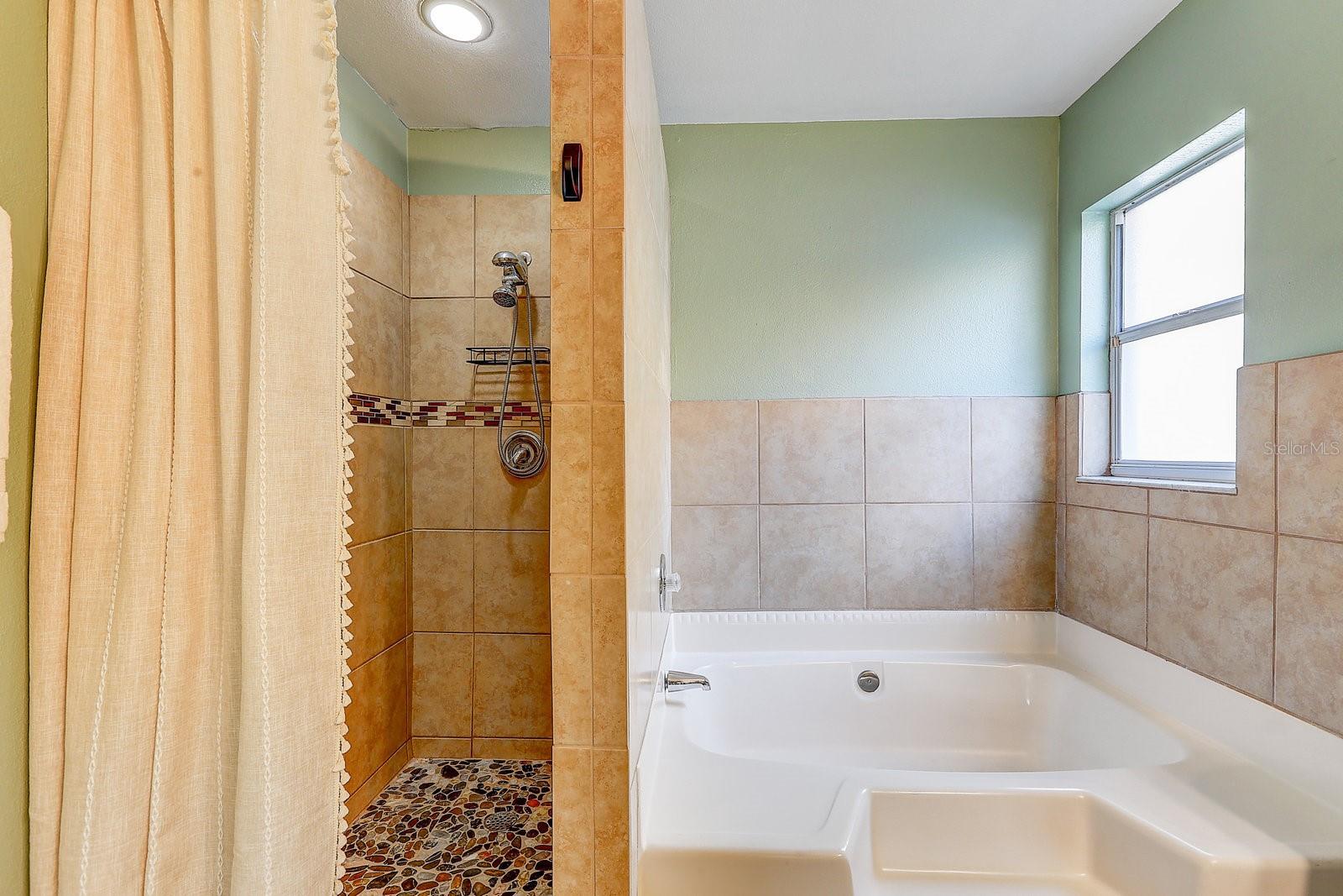 THE WILLOWS UNIT 3 - Residential