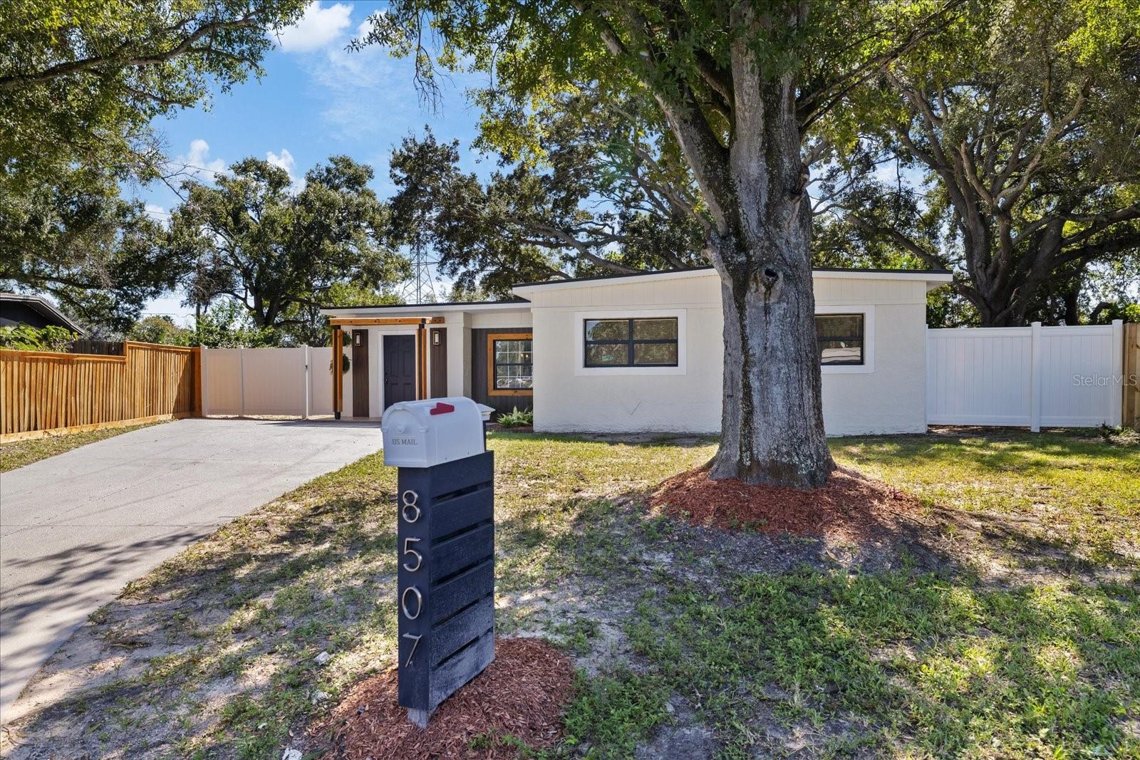 8507 LIBBY LANE