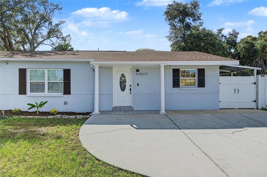 Photo of 4317 S Hale Avenue, Tampa, FL 33611 (MLS # TB8558084)