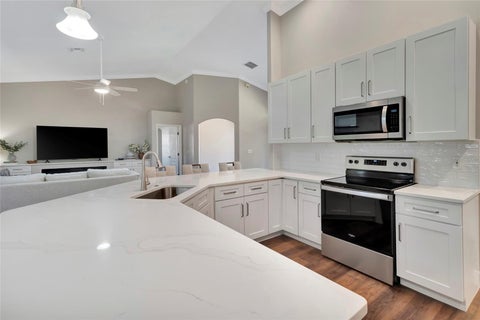Tiny photo for 10504 Jardim De Largo Street, Clermont, FL 34711 (MLS # G5118580)