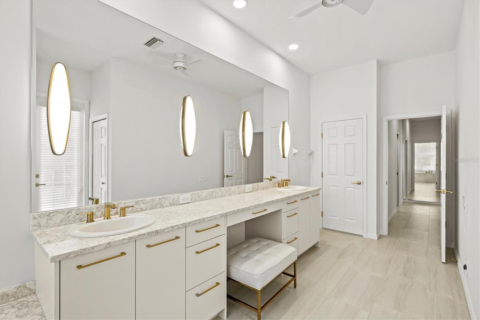 UNIVERSITY PARK COUNTRY CLUB - Residential