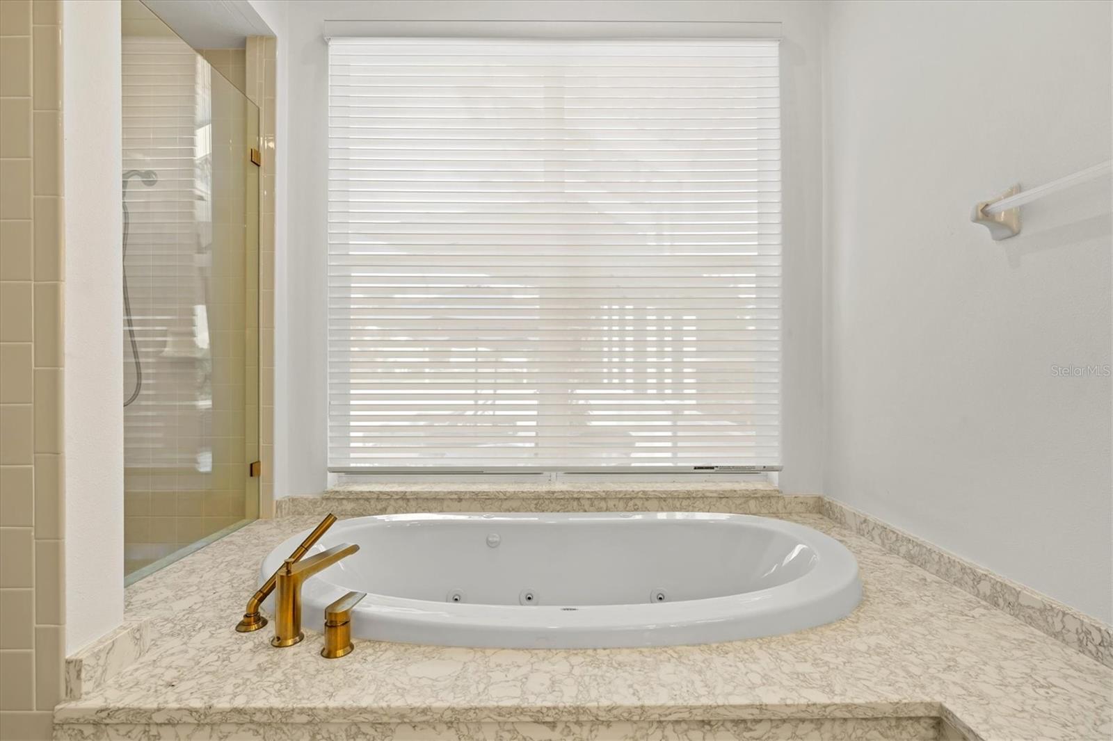 UNIVERSITY PARK COUNTRY CLUB - Residential