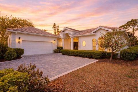 Photo of 7857 Wilton Crescent Circle, University Park, FL 34201 (MLS # A4687834)