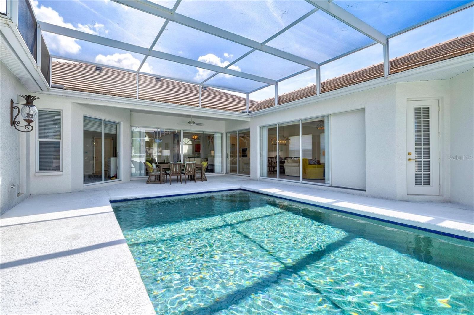 UNIVERSITY PARK COUNTRY CLUB - Residential