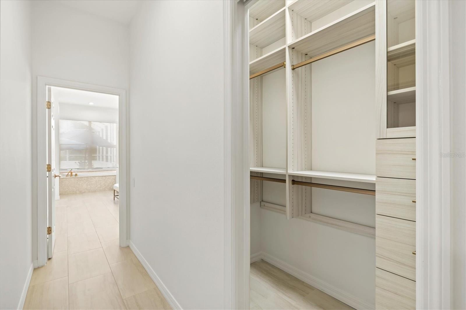 UNIVERSITY PARK COUNTRY CLUB - Residential