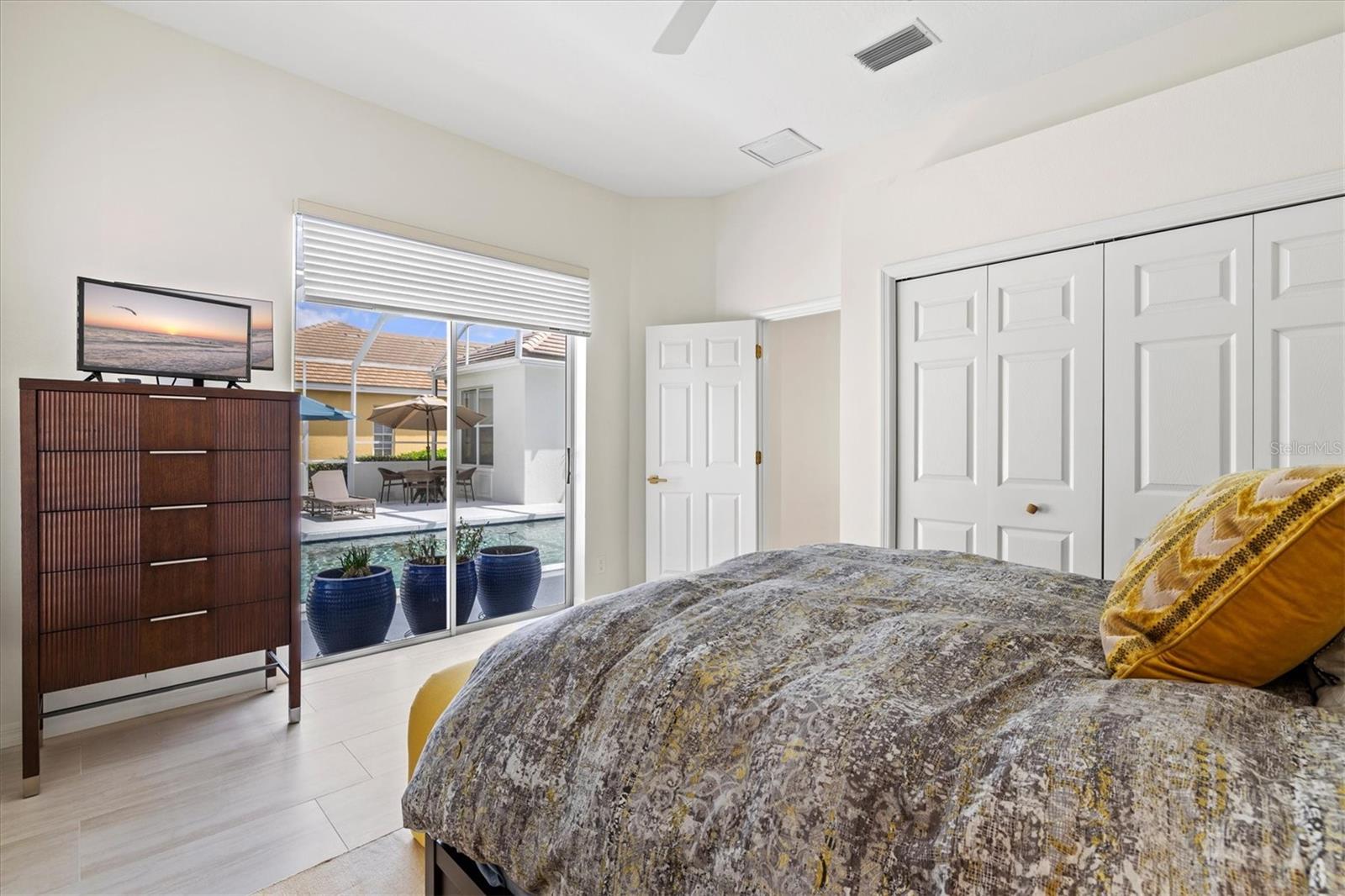 UNIVERSITY PARK COUNTRY CLUB - Residential