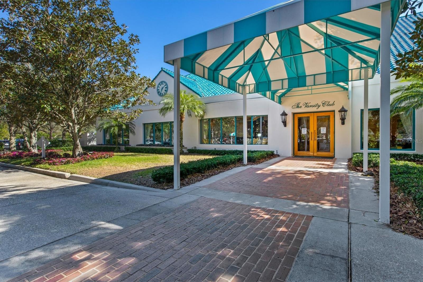 UNIVERSITY PARK COUNTRY CLUB - Residential