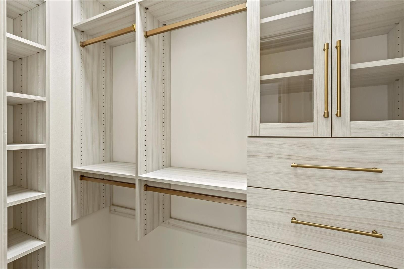 UNIVERSITY PARK COUNTRY CLUB - Residential