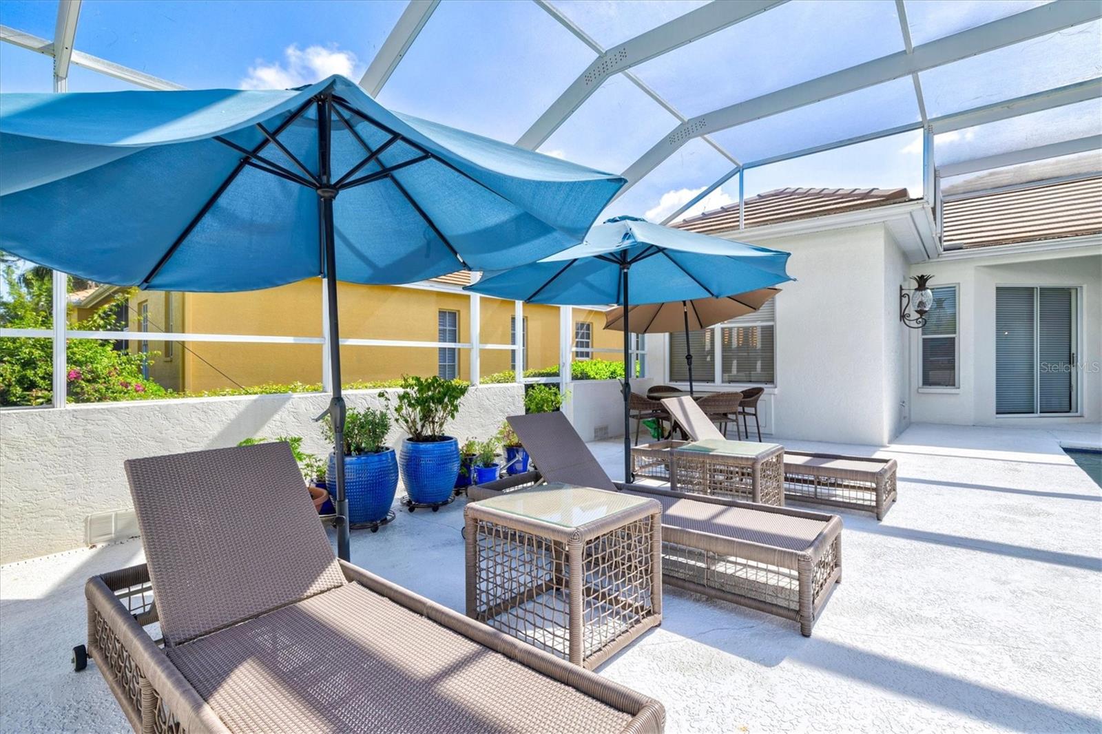 UNIVERSITY PARK COUNTRY CLUB - Residential