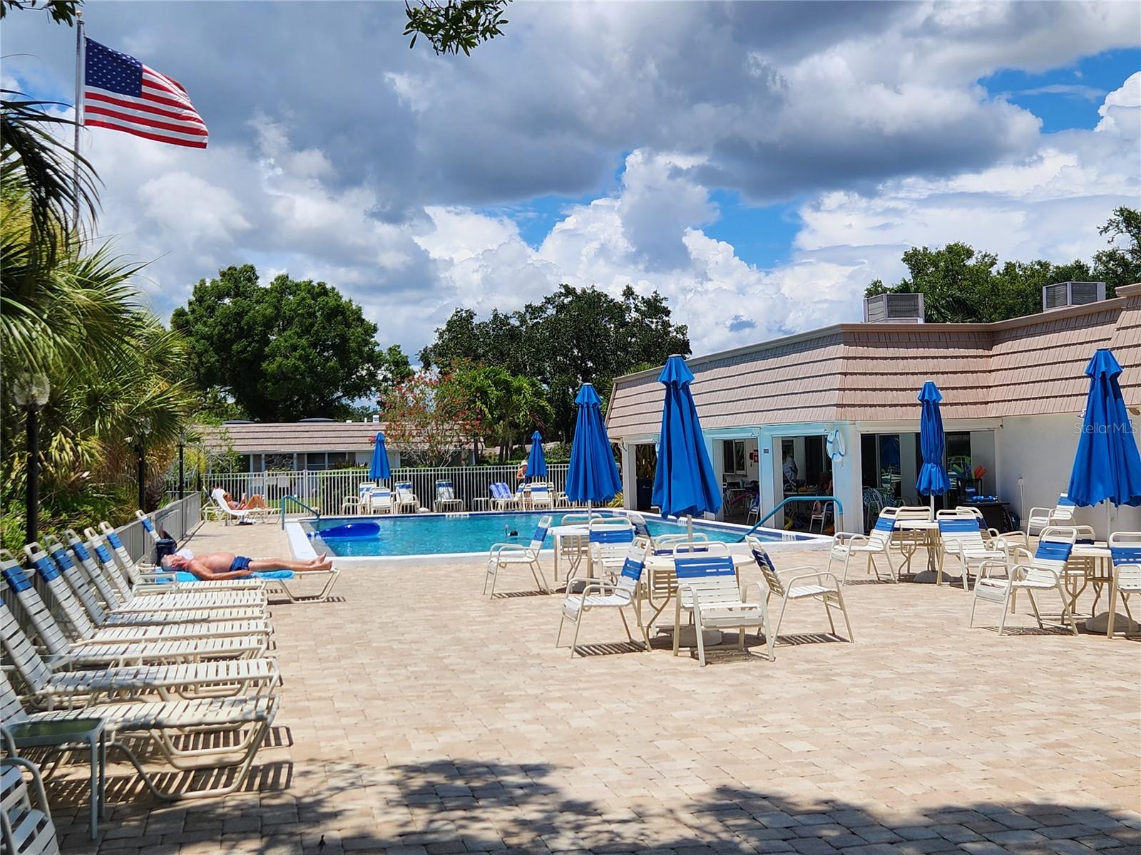 STRATHMORE RIVERSIDE II - Residential