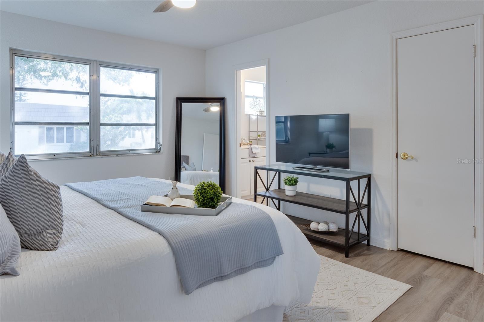 STRATHMORE RIVERSIDE II - Residential