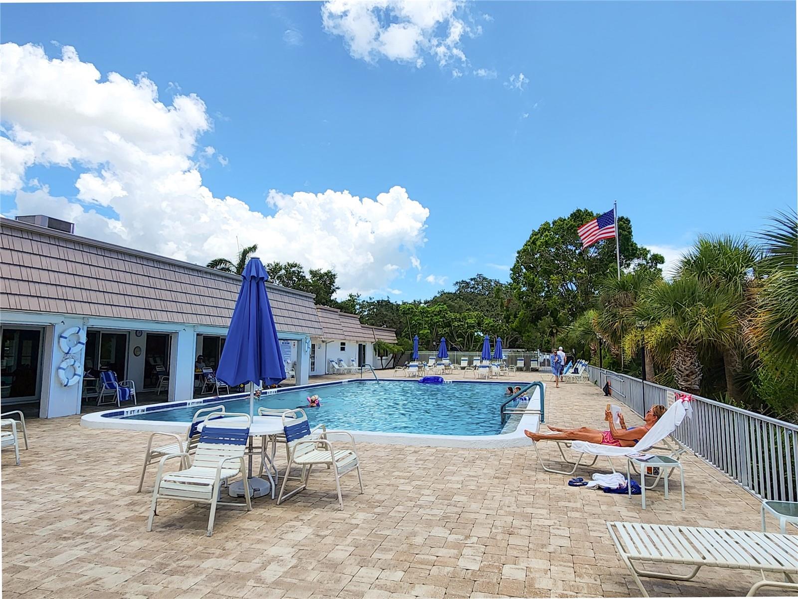 STRATHMORE RIVERSIDE II - Residential