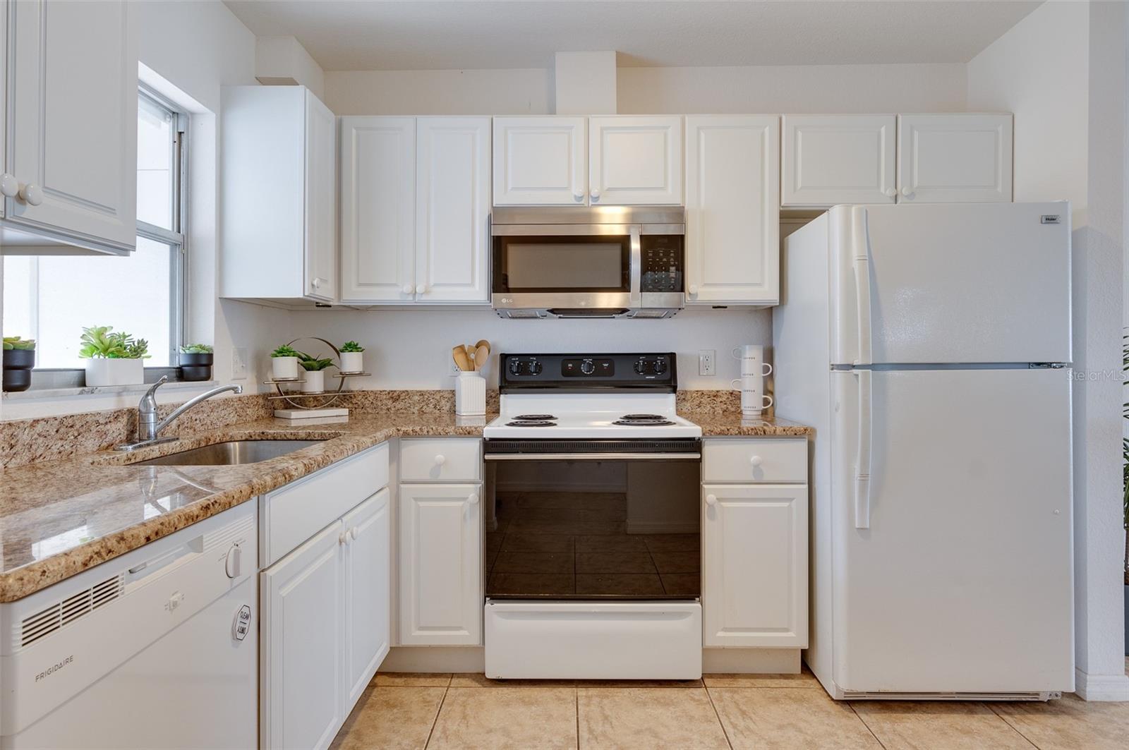 STRATHMORE RIVERSIDE II - Residential