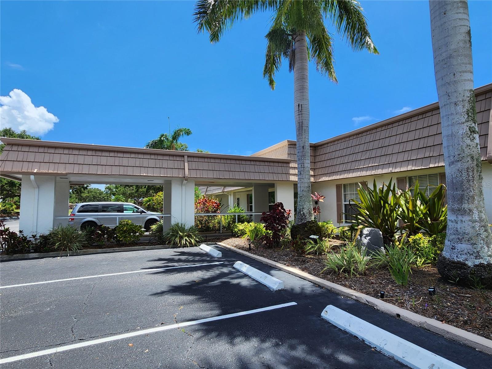 STRATHMORE RIVERSIDE II - Residential