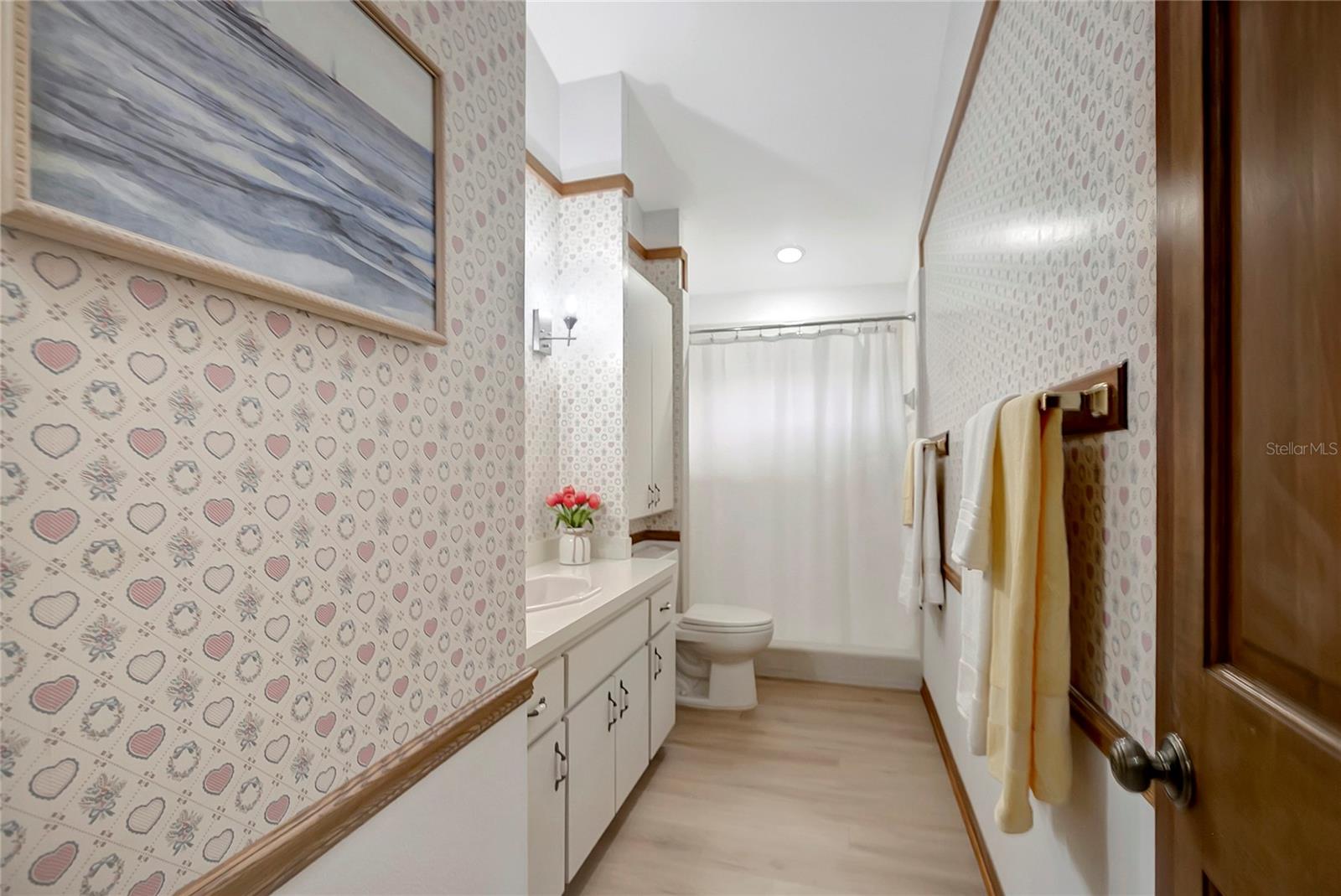 RIDGEWOOD GROVES - Residential