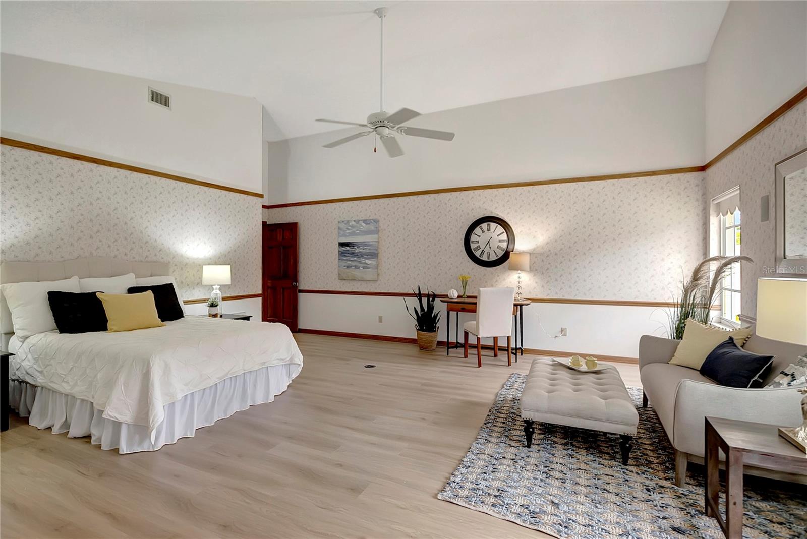 RIDGEWOOD GROVES - Residential