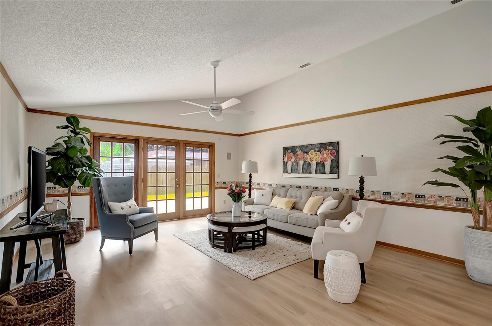 RIDGEWOOD GROVES - Residential