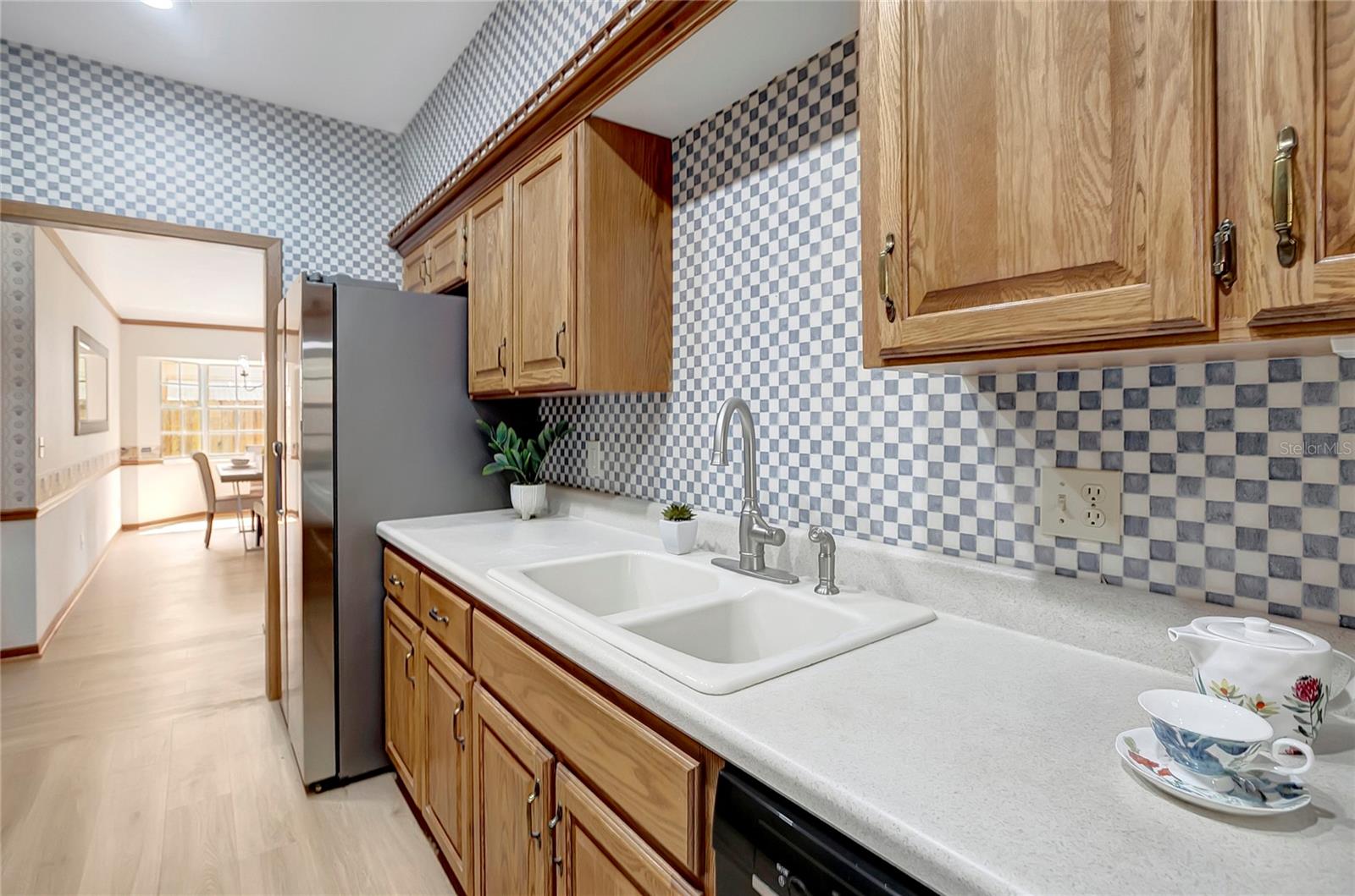 RIDGEWOOD GROVES - Residential