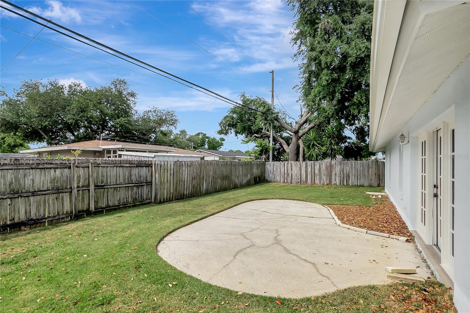 RIDGEWOOD GROVES - Residential