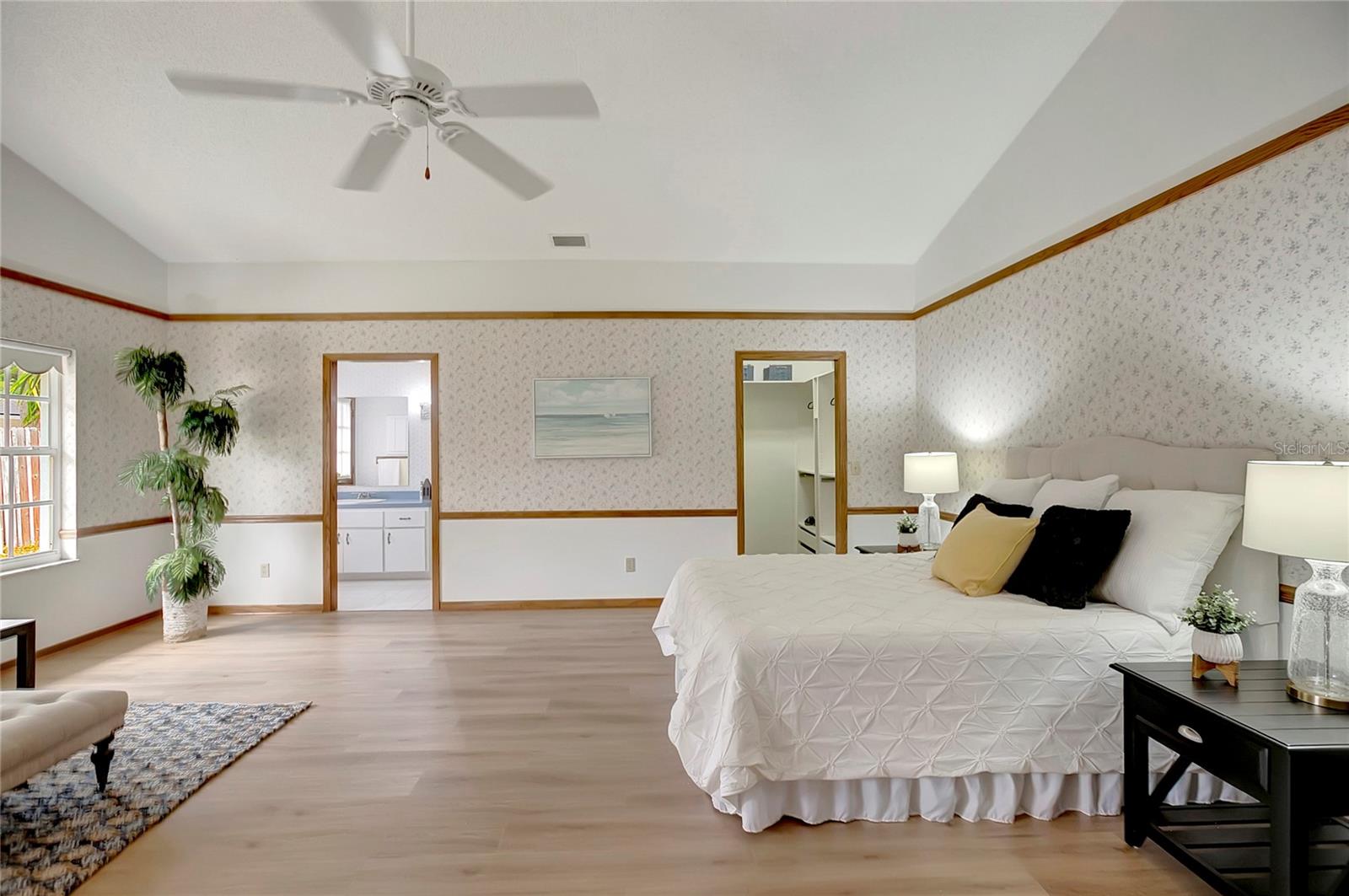 RIDGEWOOD GROVES - Residential