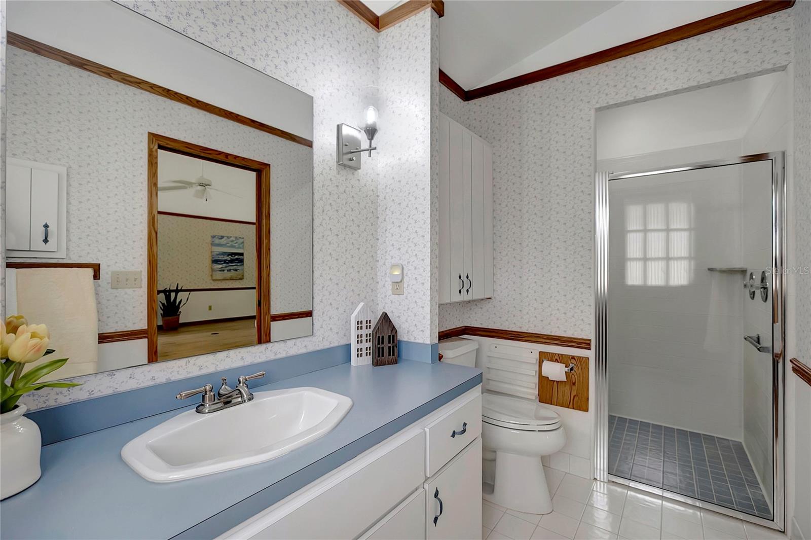 RIDGEWOOD GROVES - Residential