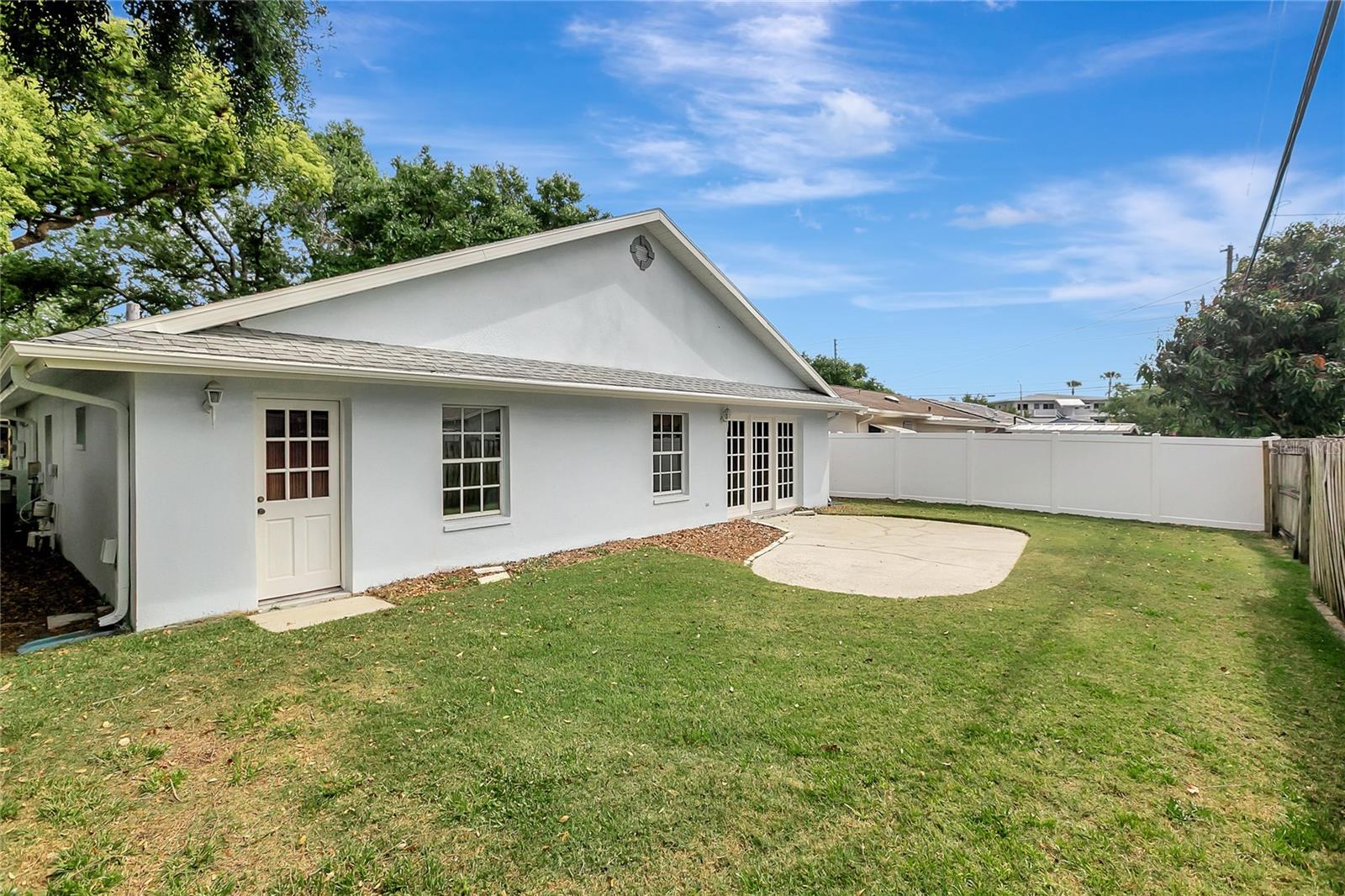 RIDGEWOOD GROVES - Residential