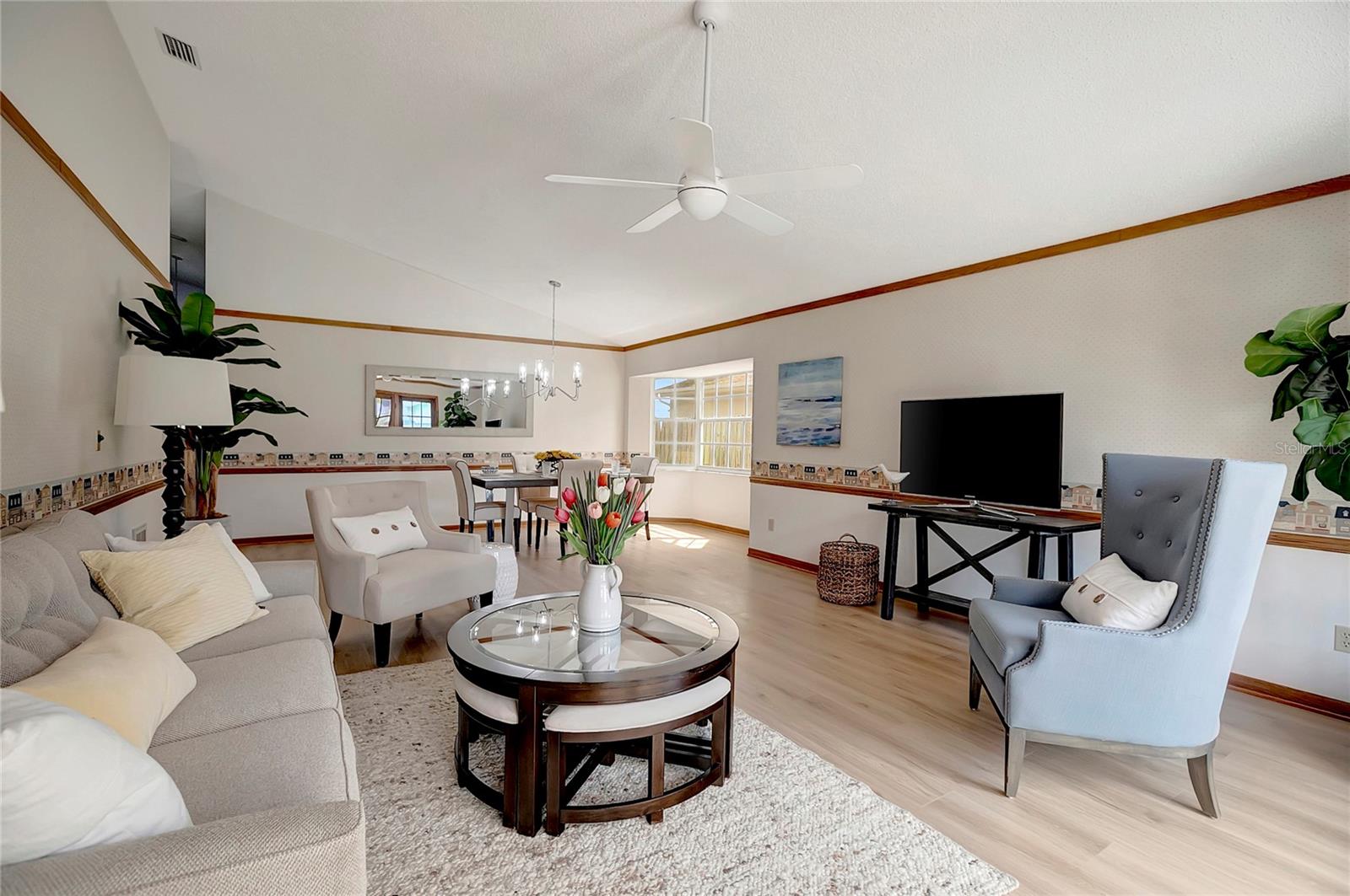 RIDGEWOOD GROVES - Residential