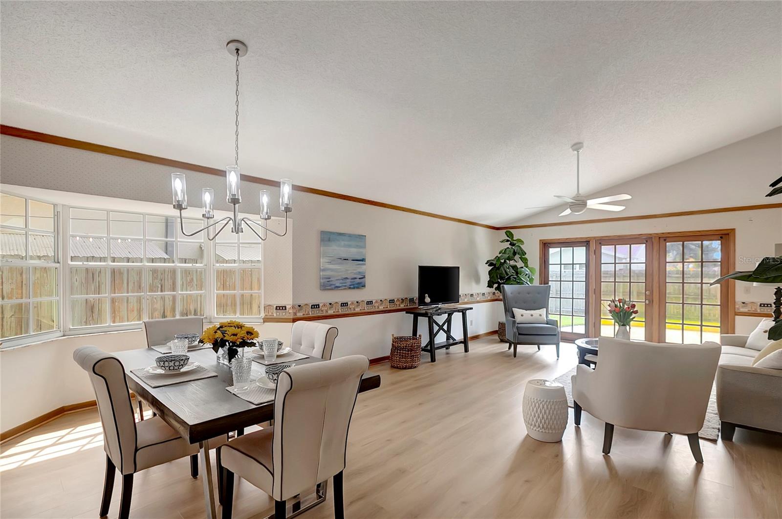 RIDGEWOOD GROVES - Residential