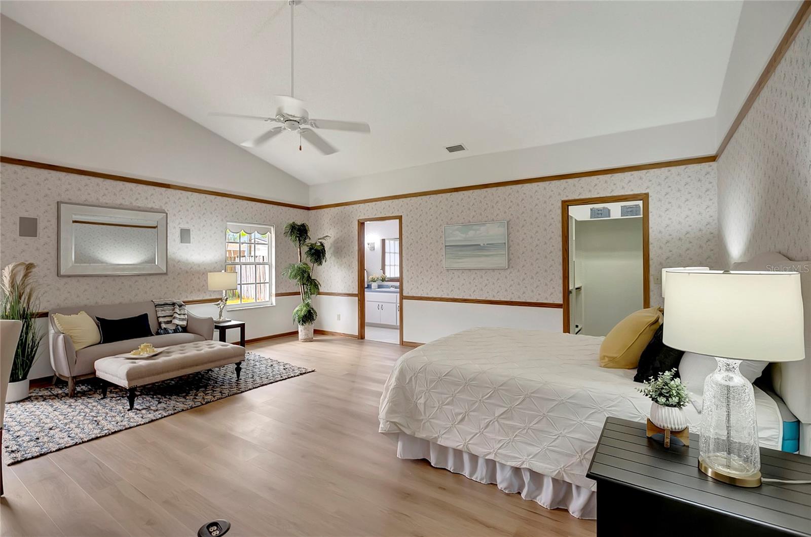 RIDGEWOOD GROVES - Residential