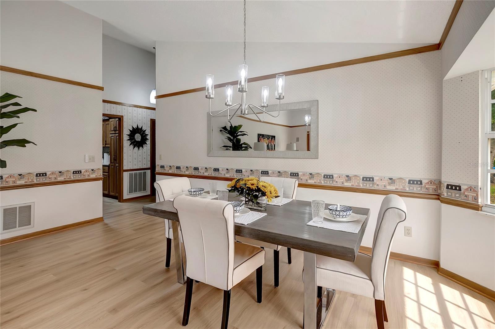 RIDGEWOOD GROVES - Residential