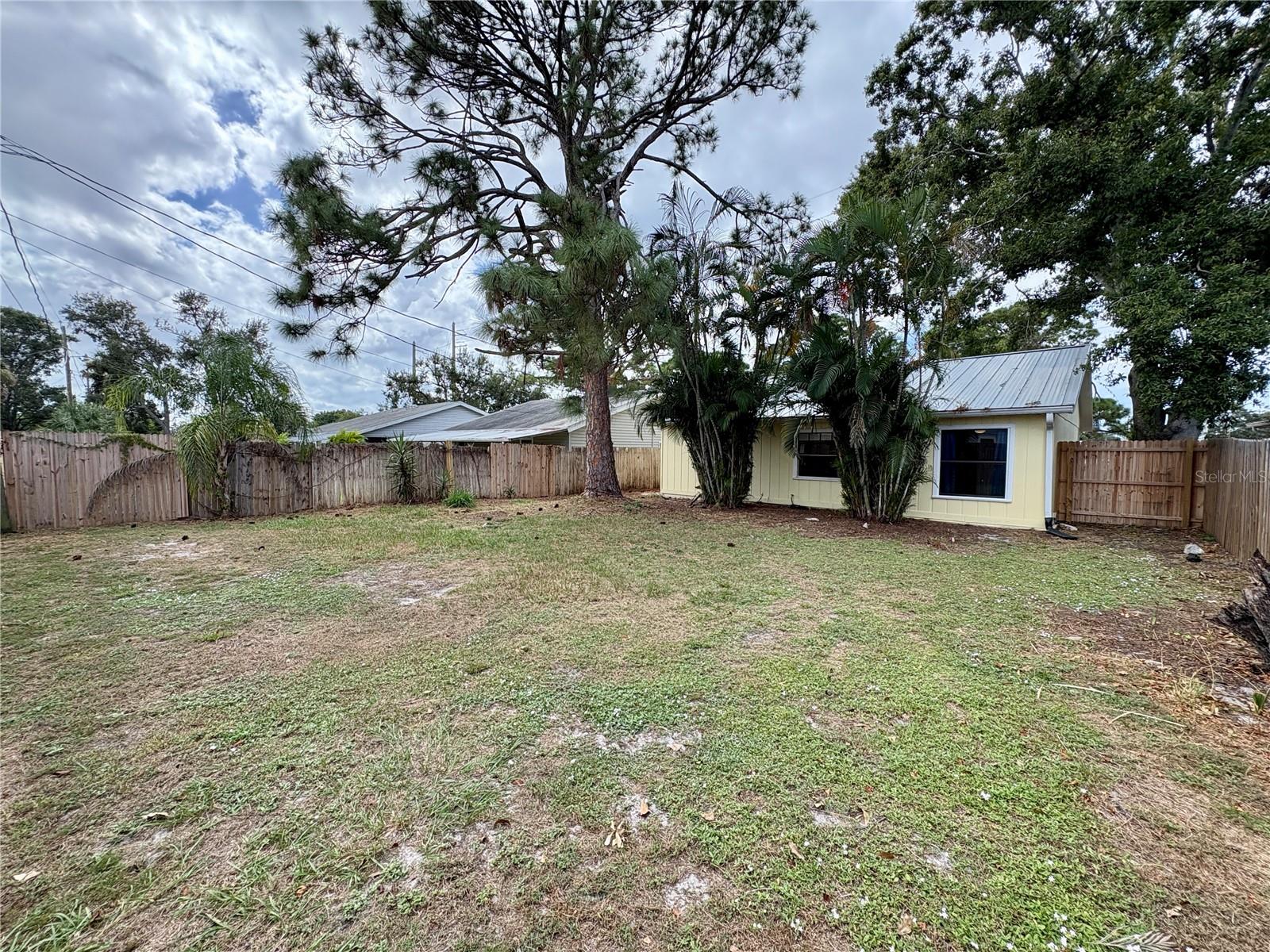 POINSETTIA PARK REV - Residential Lease