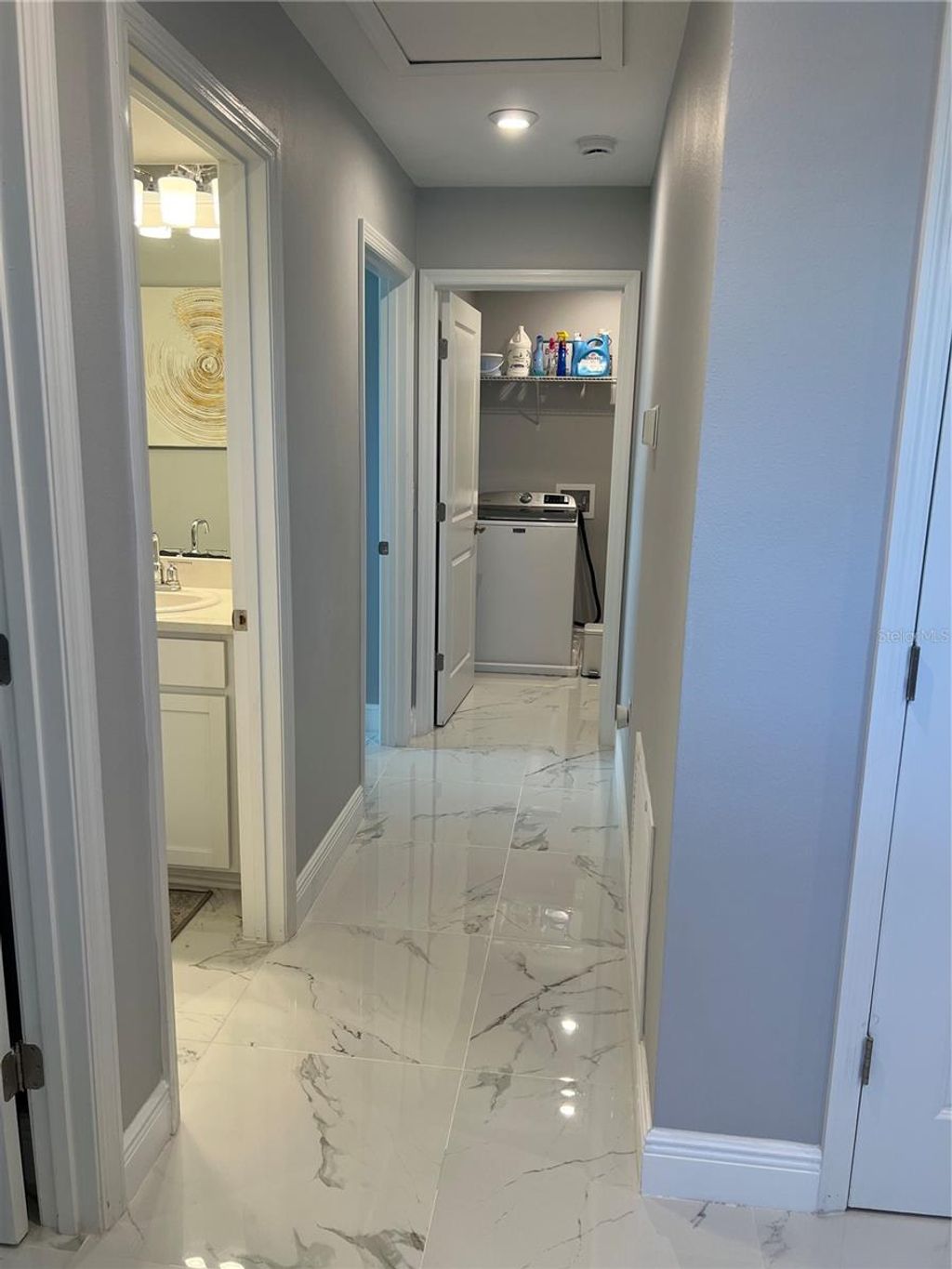 Photo of 206 Amber Way, Kissimmee, FL 34758 (MLS # S5142349)