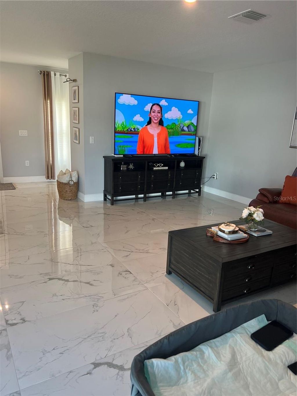 Photo of 206 Amber Way, Kissimmee, FL 34758 (MLS # S5142349)