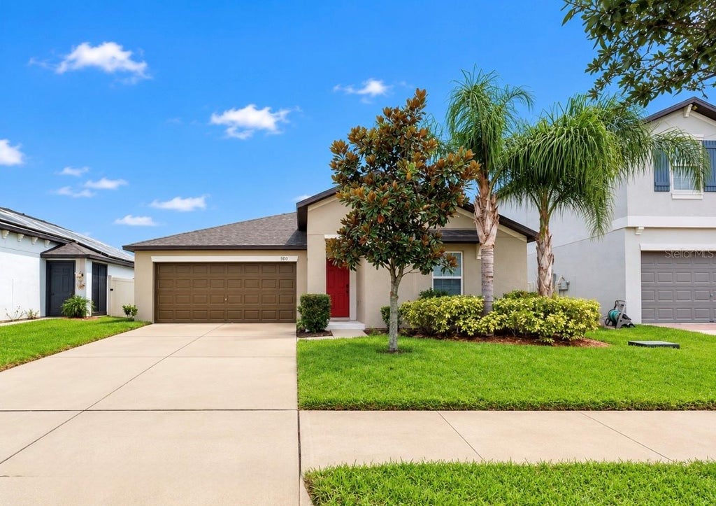 Photo of 5005 White Chicory Drive, Apollo Beach, FL 33572 (MLS # TB8549572)