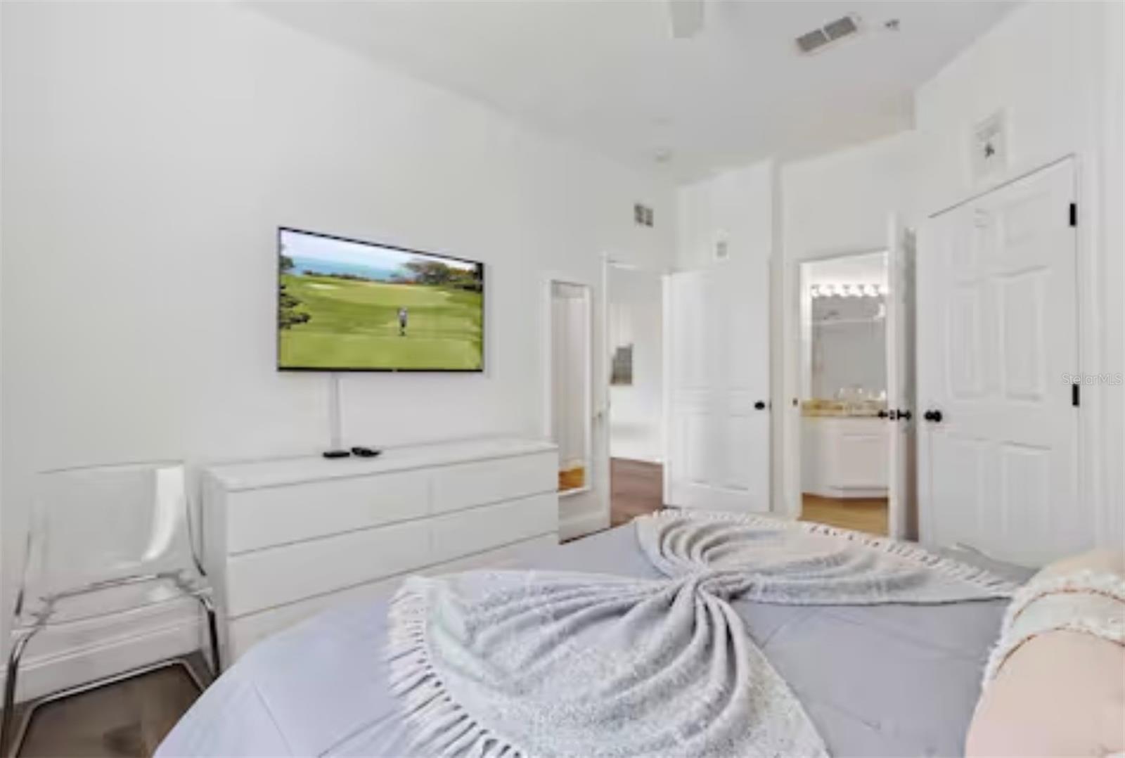 VENTURA AT WINDSOR HILLS CONDO PH 3 - Residential