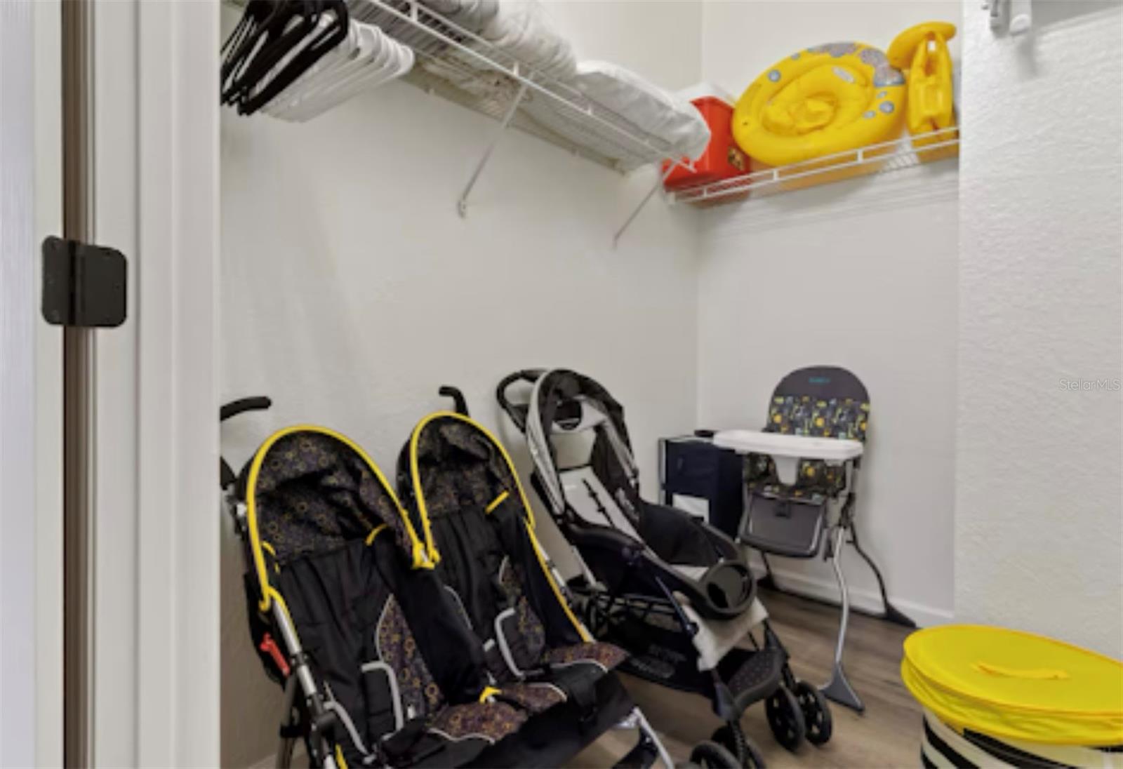 VENTURA AT WINDSOR HILLS CONDO PH 3 - Residential