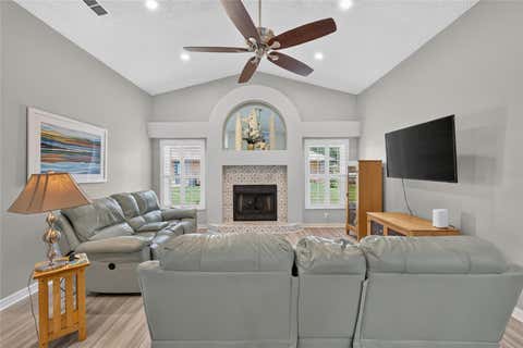 Tiny photo for 54 Hickory Loop, Ocala, FL 34472 (MLS # GC542227)