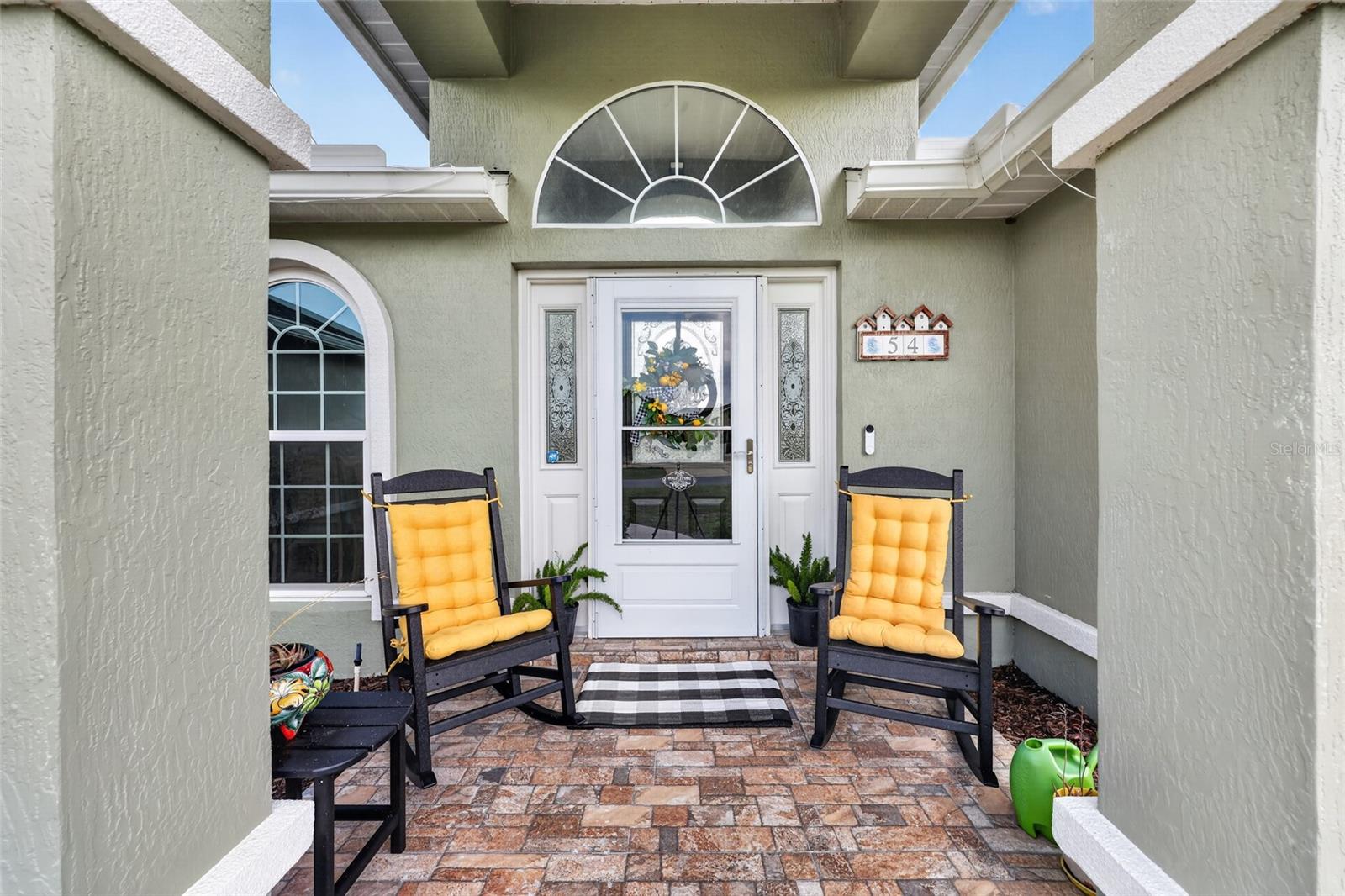 54 HICKORY LOOP